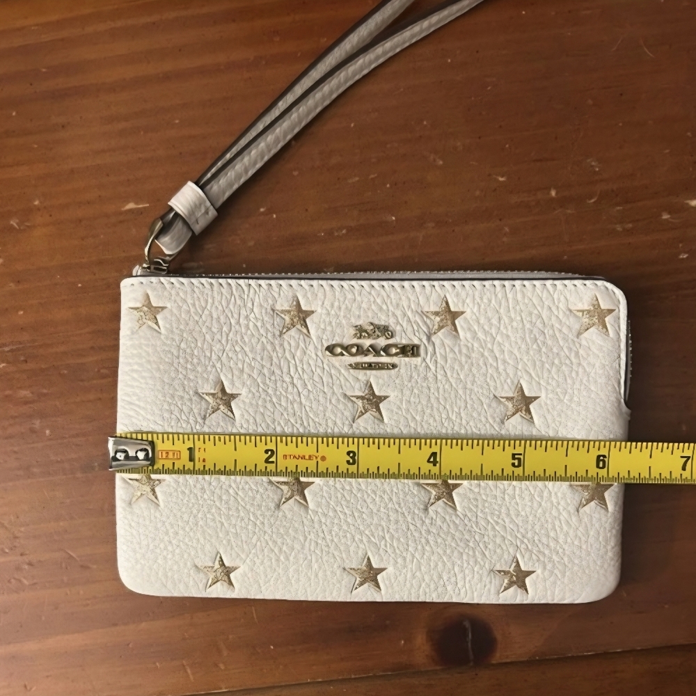 NWOT Coach star wristlet